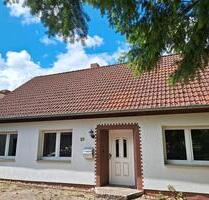 kleines Einfamilienhaus - 70.000,00 EUR Kaufpreis, ca.  80,00 m² in Klötze (PLZ: 38486)