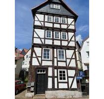 Großzügige 4-Zimmer-Wohnung in zentraler Lage in Homberg-Efze - Homberg (Efze)