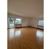 Helle 4 Zimmer Wohnung in Hameln mit Balkon & zwei Stellplätze