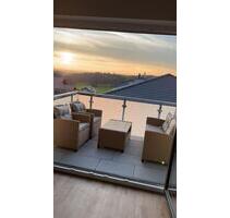 sonnige 2-Zimmer Dachgeschosswohnung mit Balkon+EBK+Keller - Iggensbach