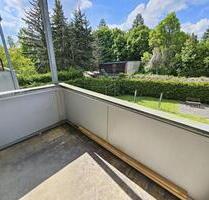 Tolle 3-Zimmer Wohnung komplett renoviert mit außergewöhnlichem Badezimmer und Balkon - Chemnitz Ebersdorf