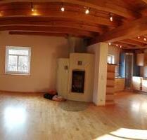 Charmante 5 Zi Whg in Hausen - 1.520,00 EUR Kaltmiete, in Hausen (PLZ: 91353)