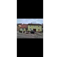 Haushälfte in Mainbernheim - 100.000,00 EUR Kaufpreis, ca.  70,00 m² in Mainbernheim (PLZ: 97350)