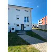 Moderne Doppelhaushälfte mit Dachterrasse in ruhiger Lage - Sarstedt
