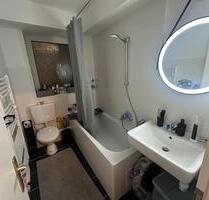 2 Zimmer Wohnung - helle Wohnung- Nähe Schloss benrath - Düsseldorf