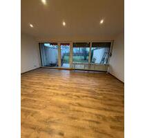 Renovierte 3 Zimmer EG Wohnung mit EBK in Nes zur Vermietung - Bad Neustadt an der Saale