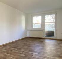 Gemütliche 3-Raum Wohnung , Erdgeschoss, mit Dusche zu vermieten! - Köthen (Anhalt)