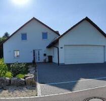 freistehendes Einfamilienhaus mit Doppelgarage in ruhiger Lage - Wittislingen