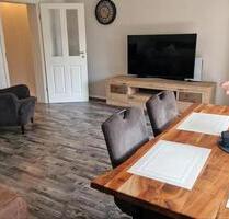 top gepflegte 3-Zimmer-Wohnung EG EBK Balkon Stellplatz - Brühl