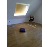 Gemuetliche DG Wohnung, 2 ZKB, Bi-West, bezugsfertig - Bielefeld Schildesche