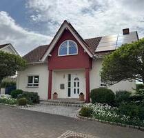Mediterranes Traumhaus mit unverbaubarem Blick - Wallertheim