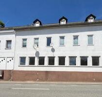 Top für Kapitalanleger u. Selbstnutzer! MFH mit 5 WEH+Gaststätte - Holzhausen an der Haide