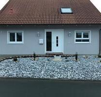 Einfamilienhaus mit Erdwärmepumpe, Südterrasse & großem Garten - Korbach