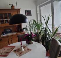 2 Zimmer Wohnung mit Einbauküche, Balkon, Speicher und Garage - Trostberg