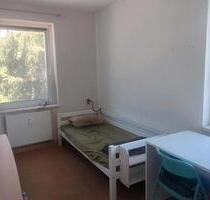 Room in a 3er WG in Bernburg Strenzfeld (basically living alone) - Bernburg (Saale)