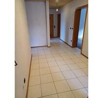 4 Zimmer Wohnung 115 qm in RöthleinOT Heidenfeld - Schweinfurt Gartenstadt