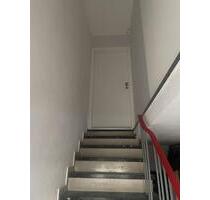 Moderne 3,5-Zimmer-Wohnung (80 m²) mit Garten & 2 Stellplätzen - Bergneustadt