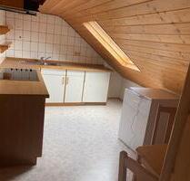 Teilmöblierte 1,5 Zimmer DG-Whg. in 90530 Großschwarzenlohe - Wendelstein