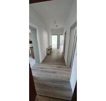 95 qm, 2,5-Zimmer Erdgeschosswohnung in Bad RodachRoßfeld zvm.