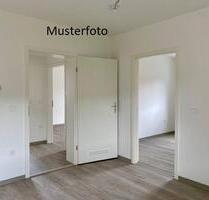 Wir sanieren für Sie - 2-Zimmer-Wohnung mit Tageslichtbad und Balkon - Oberursel (Taunus)