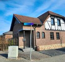 Haus v. Privat - 1.300,00 EUR Kaltmiete, ca.  160,00 m² in Hückelhoven (PLZ: 41836)