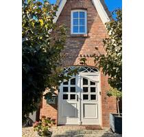Stilvolles Landhaus mit Blick auf Pferdekoppel - Lasbek