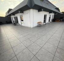 Terrassenwohnung mit 100qm Terrasse in zentraler Lage - Taunusstein