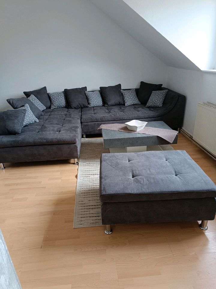 Dachgeschoss Wohnung 90 qm - 780,00 EUR Kaltmiete, ca.  90,00 m² in Bochum (PLZ: 44892) Langendreer