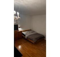 WG ZIMMER GIRLS ONLY - 600,00 EUR Kaltmiete, ca.  74,00 m² in Köln (PLZ: 50668) Innenstadt