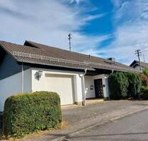 Maklerfreier Verkauf: EFH mit Einliegerwohnung in Wi-Flammersbach - Netphen