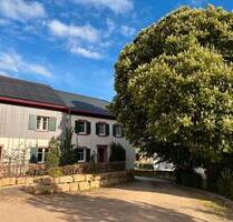 Mietwohnung mit Doppelgarage und Garten in Schönecken - Pronsfeld