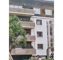 2-Zi.-Wohnung mit Balkon, grundsaniert in Kitzingen