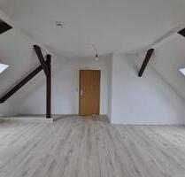 Einziehen und Wohlfühlen! Gemütliche Dachgeschosswohnung inkl. Einrichtungsgutschein* - Burg