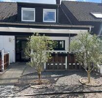 Haus zu Vermieten - 1.600,00 EUR Kaltmiete, ca.  114,00 m² in Korschenbroich (PLZ: 41352)