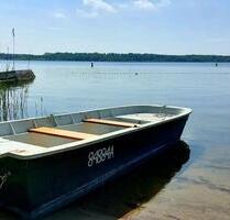 Last Minute: Strandhaus am Badestrand, Schweriner See, mit Boot & Kanu, Ferienhaus in der Nähe der Ostsee, Wismar, Schwerin, mecklenburgische Seenplatte, Seeblick, bis 6 Personen, allergiefreundlich - Bad Kleinen