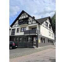 Gepflegtes Wohn- und Geschäftshaus in zentraler Lage von Dieblich