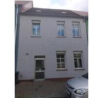 Reihenhaus, Haus in Teterow mit 3 Wohneinheiten und Wärmepumpe