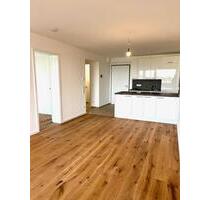 Komfortable 2-Zi Whg, Einbauküche, Südbalkon, barrierefrei, seniorengerecht - Hofheim am Taunus