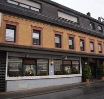 Großzügige Altbauwohnung mit 220qm Wohnfläche - Trier West-Pallien