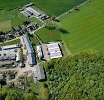 Lager-Produktionshallen mit Wohn- und Verwaltungsgebäude sowie landw. Flächen auf über 46.000 m² - Eldetal