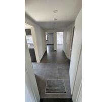 Helle,renovierte 2-Zimmer-Dachgeschosswohnung in idyllischer Lage - Waldsee