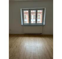 WG oder großzügige 3 Zimmer Wohnung - Augsburg Oberhausen