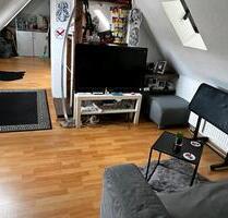 Biete ein großes Zimmer im Dachgeschoß ab 01.10.2025 - Koblenz Bubenheim