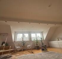 2-Zimmer-Wohnung - 775,00 EUR Kaltmiete, ca.  59,00 m² in Essen (PLZ: 45147) Stadtbezirk III