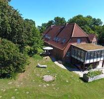 Leben wo andere Urlaub machen - 2.300,00 EUR Kaltmiete, ca.  335,00 m² in Lensahn (PLZ: 23738)
