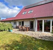 charmantes Zuhause mit Anbau, Wintergarten und Nähe zur Natur - Bad Bramstedt