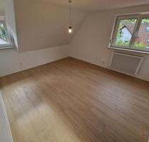 renovierte 4-Zimmer-Wohnung im DG - Bad Ditzenbach