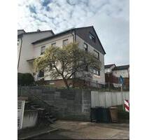 Gepflegtes Reiheneckhaus mit Garten in ruhiger Lage von Winnenden