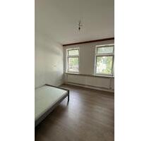 Lichtdurchflutete 3-Zimmer-Wohnung mit großem Badezimmer - Hamburg Harburg
