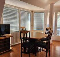 2-Zimmer-Maisonette-Wohnung mit Balkon & EBK – direkt am See – Bö - Böblingen